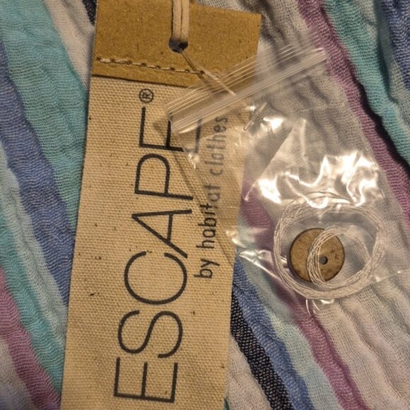 NWT Escape by Habitat Cotton Crinkle button Shirt Sz.M - Picture 7 of 9